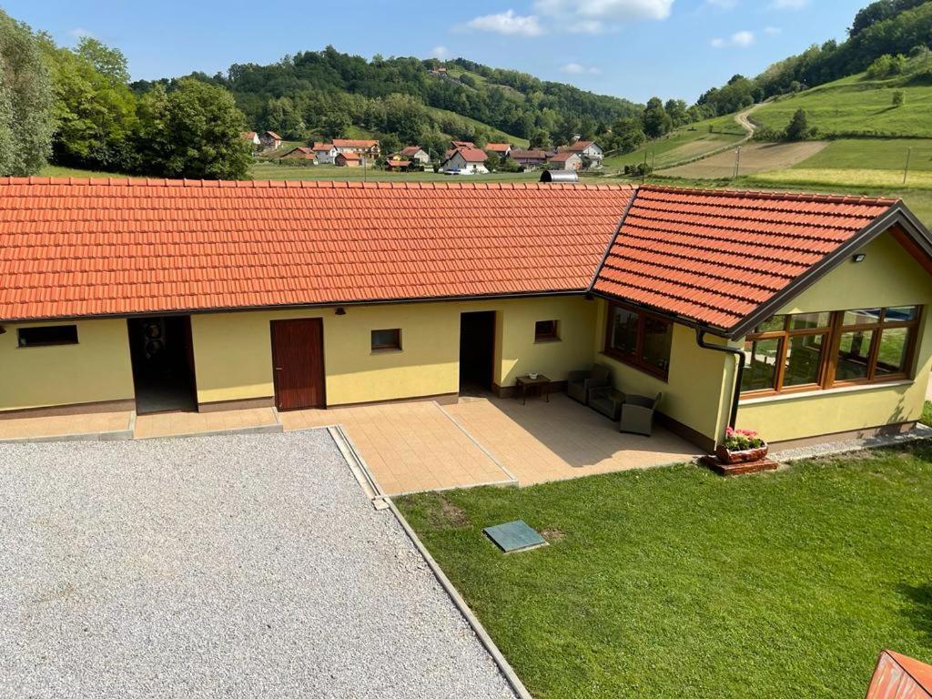 Ruralna Kuca 'Villa Zagorka' Za Odmor Sa Bazenom I Bocalistem Donja Pacetina Ngoại thất bức ảnh